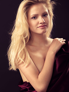 babes model Monique C