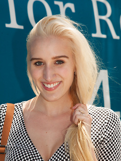 babes model Robin Medina